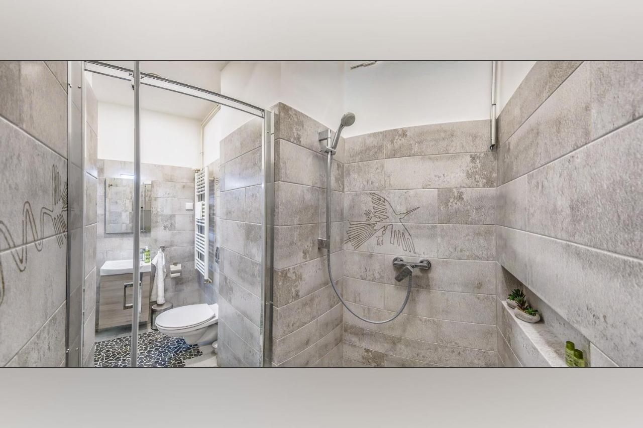 Platanus Guesthouse บูดาเปสต์ ภายนอก รูปภาพ